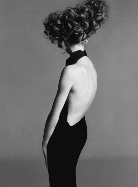 Richard Avedon - Jean Shrimpton- dress by Galitzine - hair by Alexandre - Paris (August 1965)